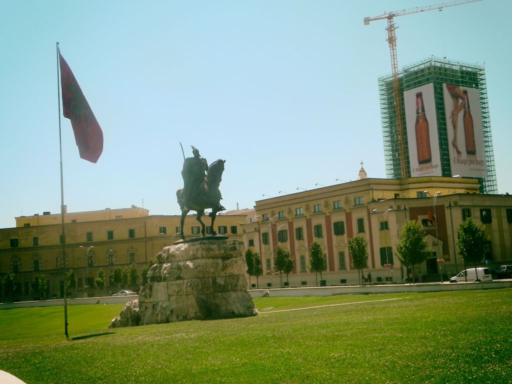 Skanderberg Square - things to see and do in Tirana
